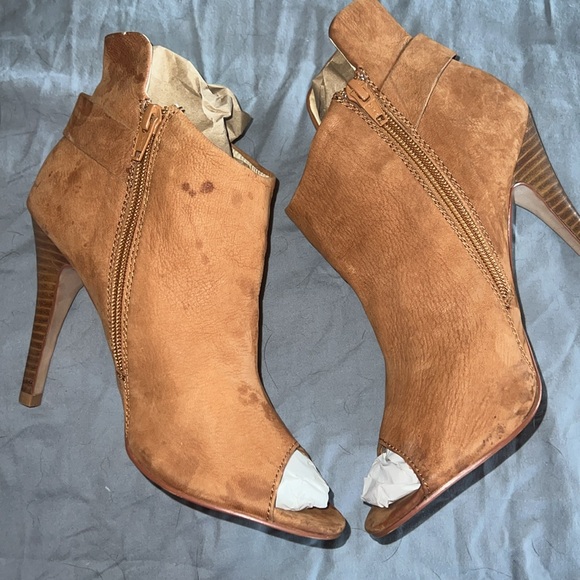 Aldo Suede Camel Peep-Toe Bootie, Size 7.5 - Picture 10 of 15